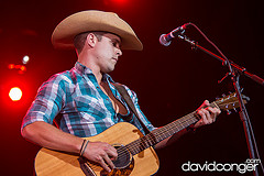 Dustin Lynch