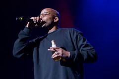 Warren G