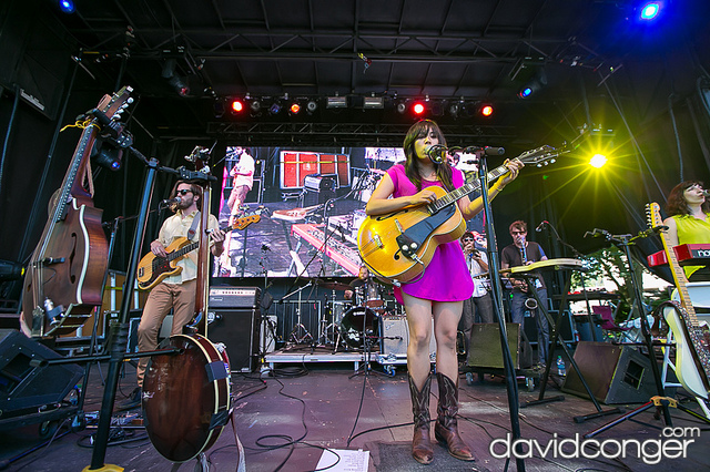 Thao and the Get Down Stay Down