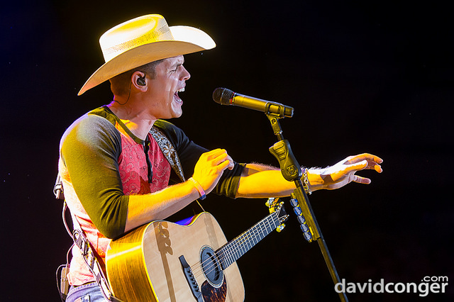 Dustin Lynch