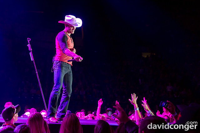 Dustin Lynch