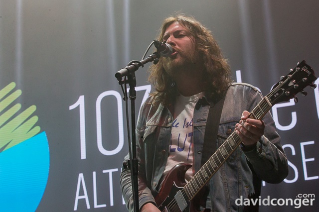 Jroddy Walston and The Business